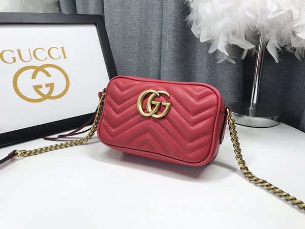 激安グッチバッグコピー側面デザイン